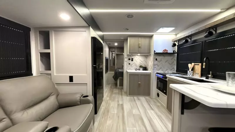 Heritage Glen Travel Trailers Main Room