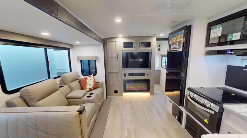 Puma Tracks Main Room